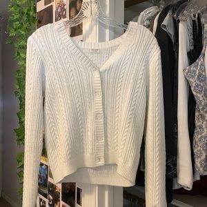 Brandy Melville sweater